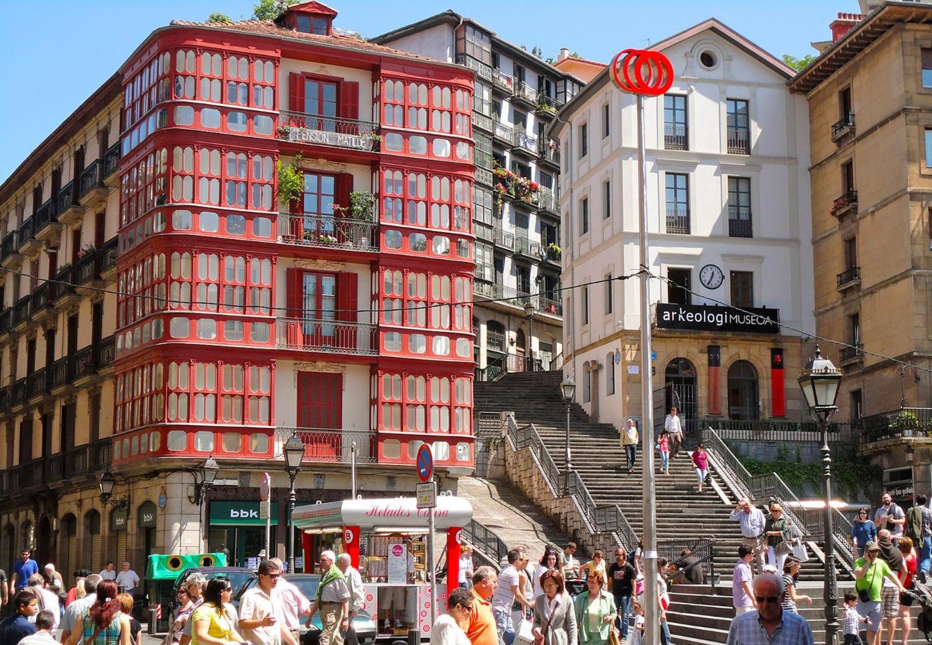 Old Town Core Next To Plaza Nueva Bilbao Exteriér fotografie